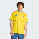 Pack Oficial Mundial 2026™ Colombia – Camisa + Gorra + Caja Original Adidas